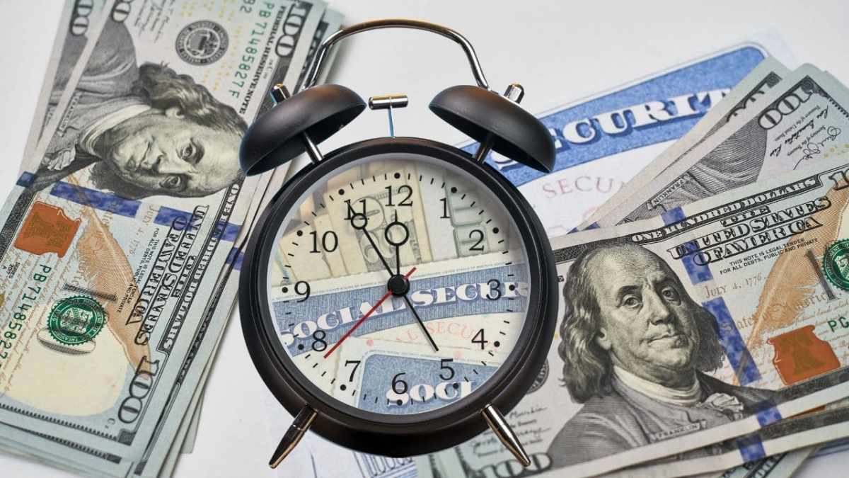 The maximum Social Security benefit at full retirement age will be $4,188 in 2027: what it takes to get it