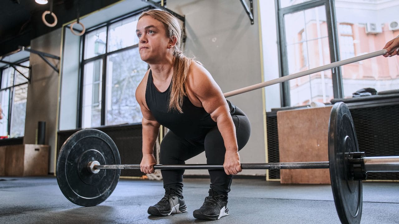 Persona con acondroplasia haciendo deporte