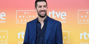 David Broncano afea a Melody que frivolice con la salud mental