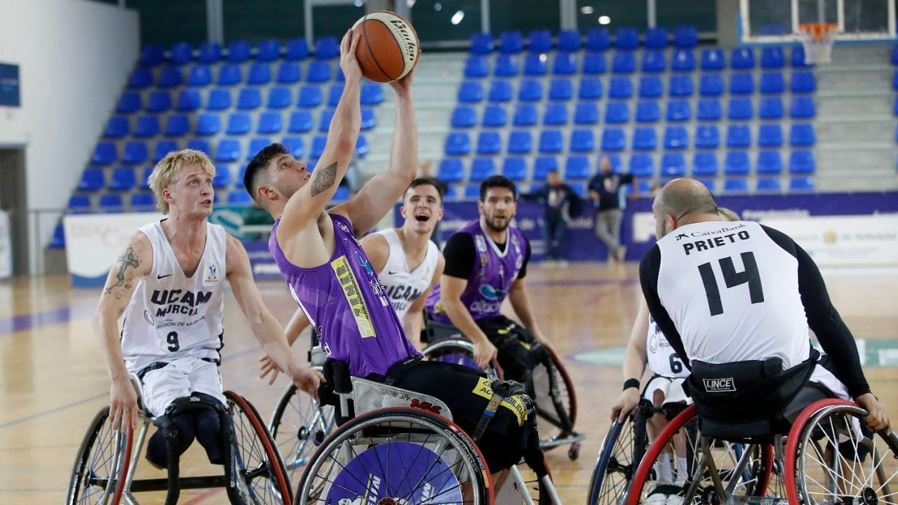 Llega la Final Four de la liga de baloncesto en silla de ruedas