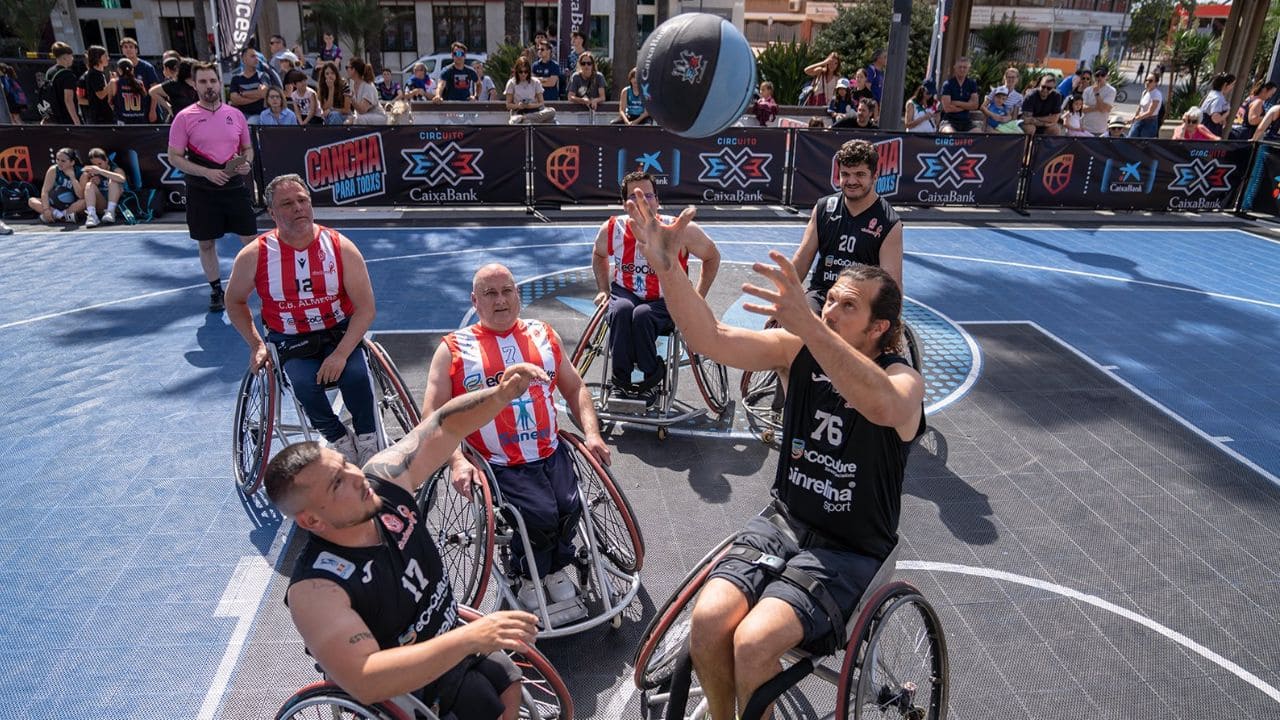 La Plaza de España de Madrid acogerá varias actividades deportivas inclusivas con la presencia de medallistas paralímpicos