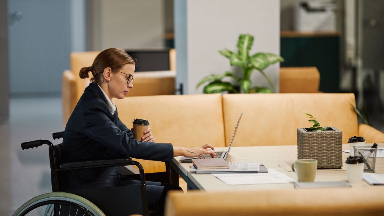 Adaptaciones razonables en el trabajo para personas con discapacidad