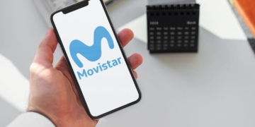 Movistar refuerza su sistema de atención al cliente con prioridad para las personas mayores