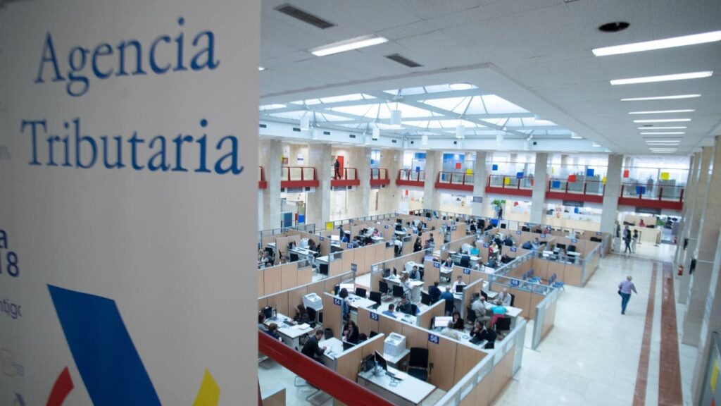 Plazo y cómo presentar la Declaración de la Renta de manera presencial en 2025