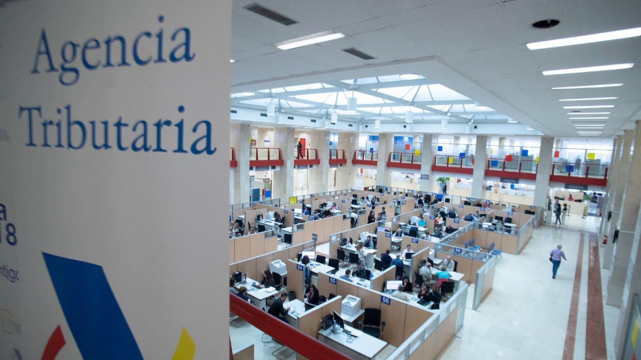 Presentación presencial de la Declaración de la Renta en 2025