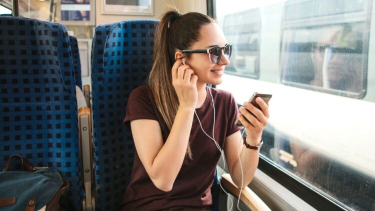 Descuento para jóvenes en verano de 2025 en el transporte público