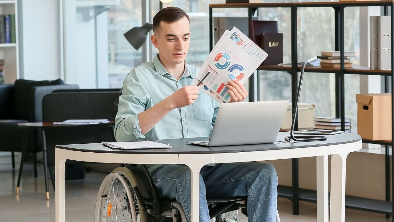 Hacienda plantea equiparar discapacidad y dependencia para el IRPF