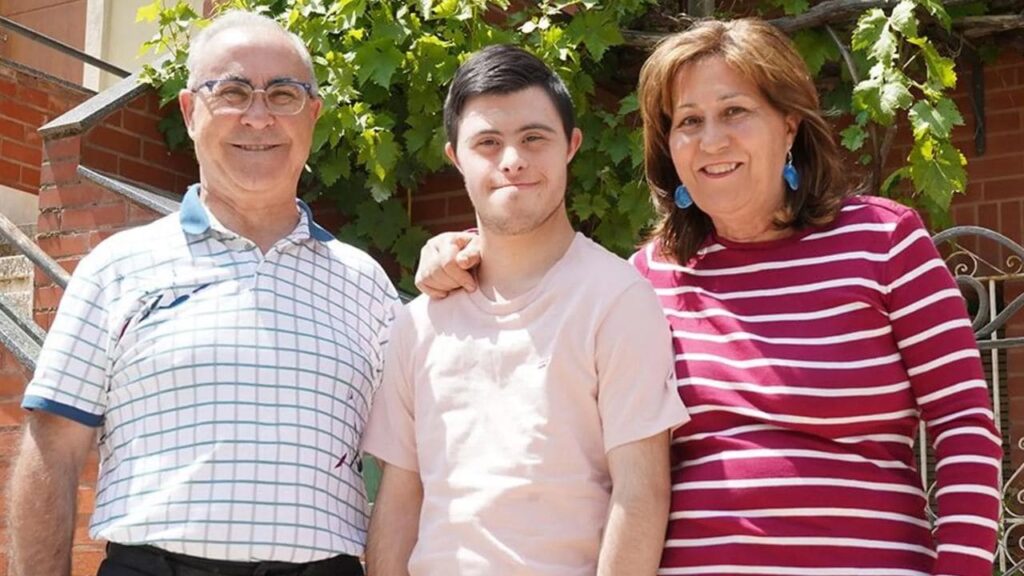 El TS fija una indemnización de 25.000 euros para un joven con síndrome de Down por vulnerar su derecho a una educación inclusiva