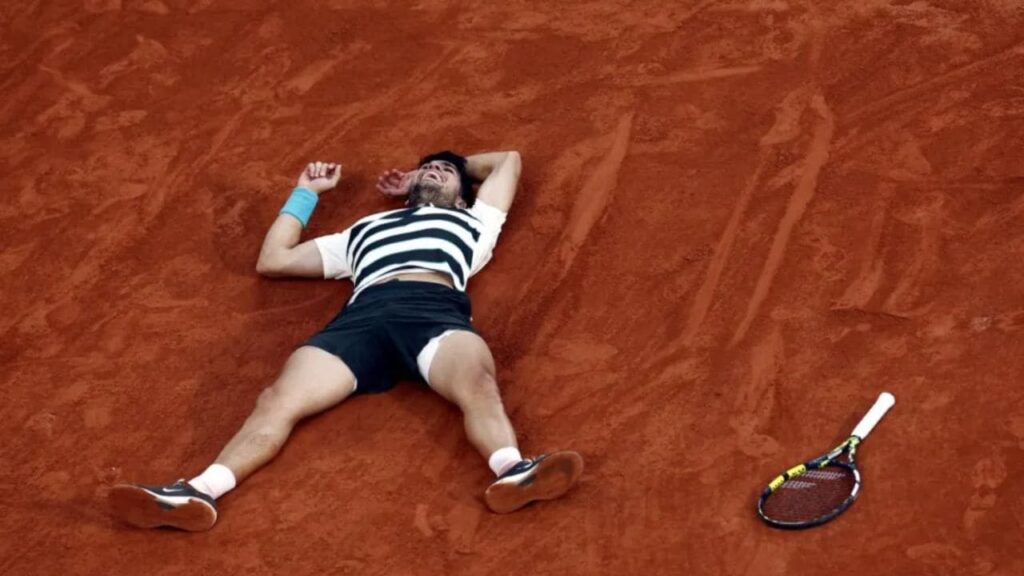 De Ronda a París: Juan, el joven invidente que apoyó a Alcaraz en la final de Roland Garros