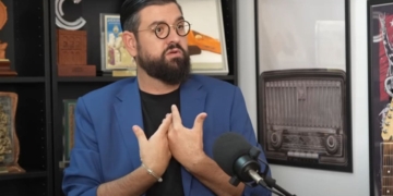 Manu Sánchez durante una entrevista con el Yuyu cáncer