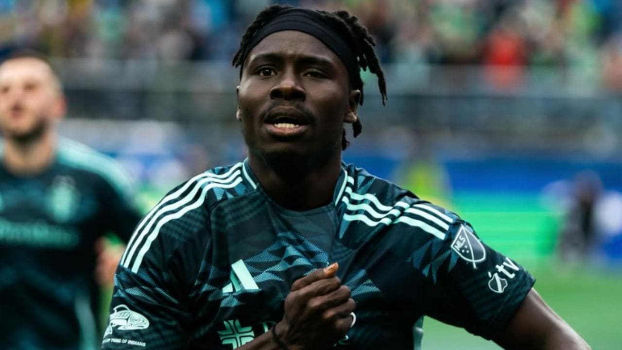 Minoungou, futbolista con discapacidad visual