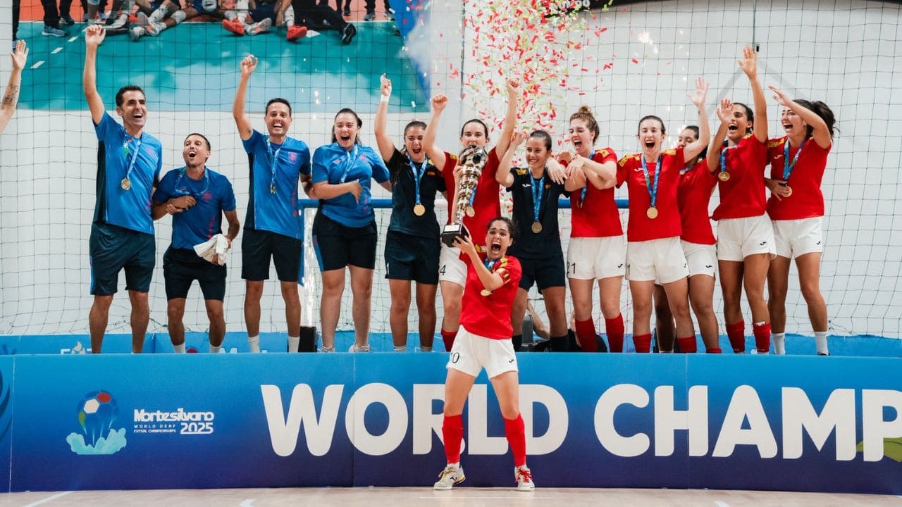 La selección española de fútbol sala femenina para sordos se proclama campeona del mundo