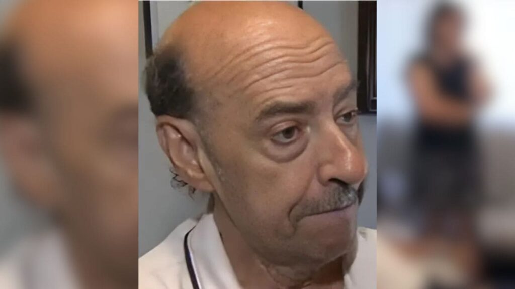 Antonio, un vecino de Getafe con una incapacidad permanente y con discapacidad, lleva casi dos años sin ascensor