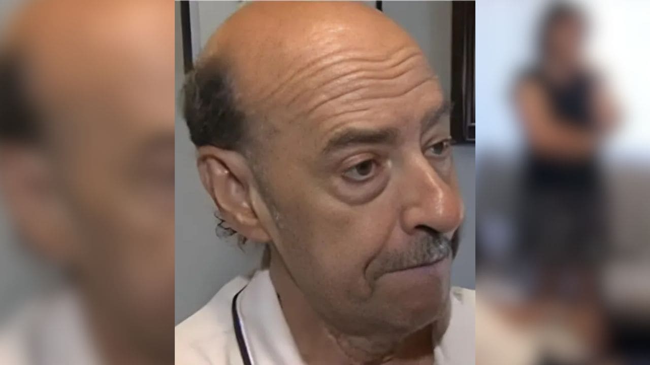 Antonio, un vecino de Getafe con una incapacidad permanente y con discapacidad, lleva casi dos años sin ascensor