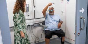 Nuevo vestuario inclusivo para personas con discapacidad en la playa de la Barceloneta