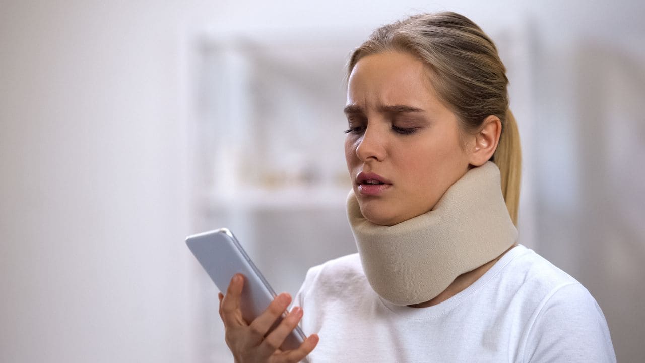 Condenan a una empresa por enviar correos de trabajo a una empleada de baja laboral