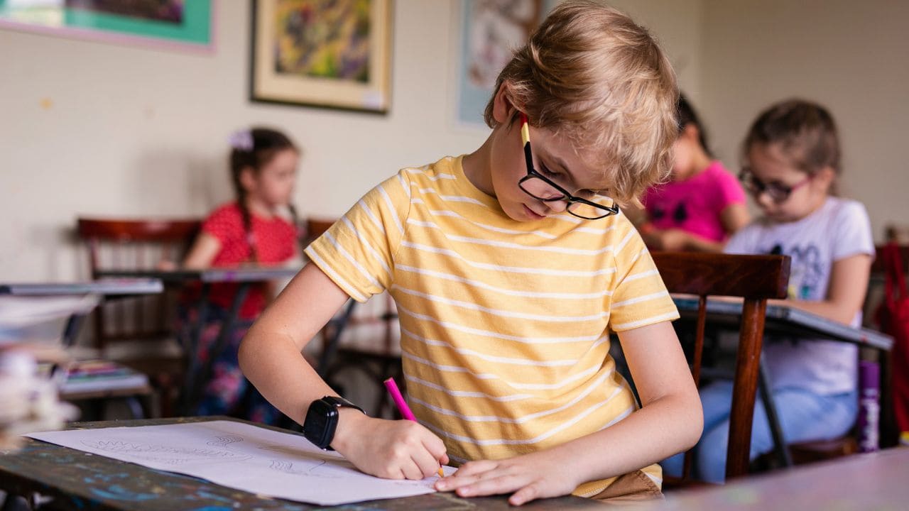 La Junta de Extremadura habilita un Bono Infantil de 200 euros al mes para la escolarización por hijo en el curso 2025-2026