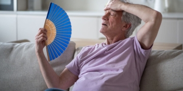 Personas mayores con calor