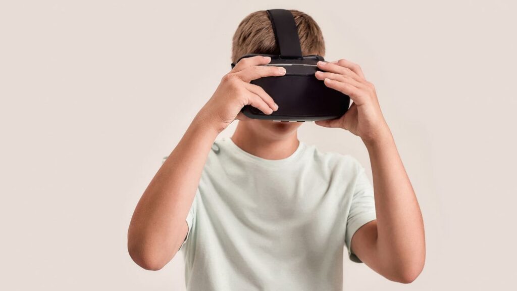 Lanzan una app de realidad virtual para impulsar la inclusión laboral de personas con síndrome de Down