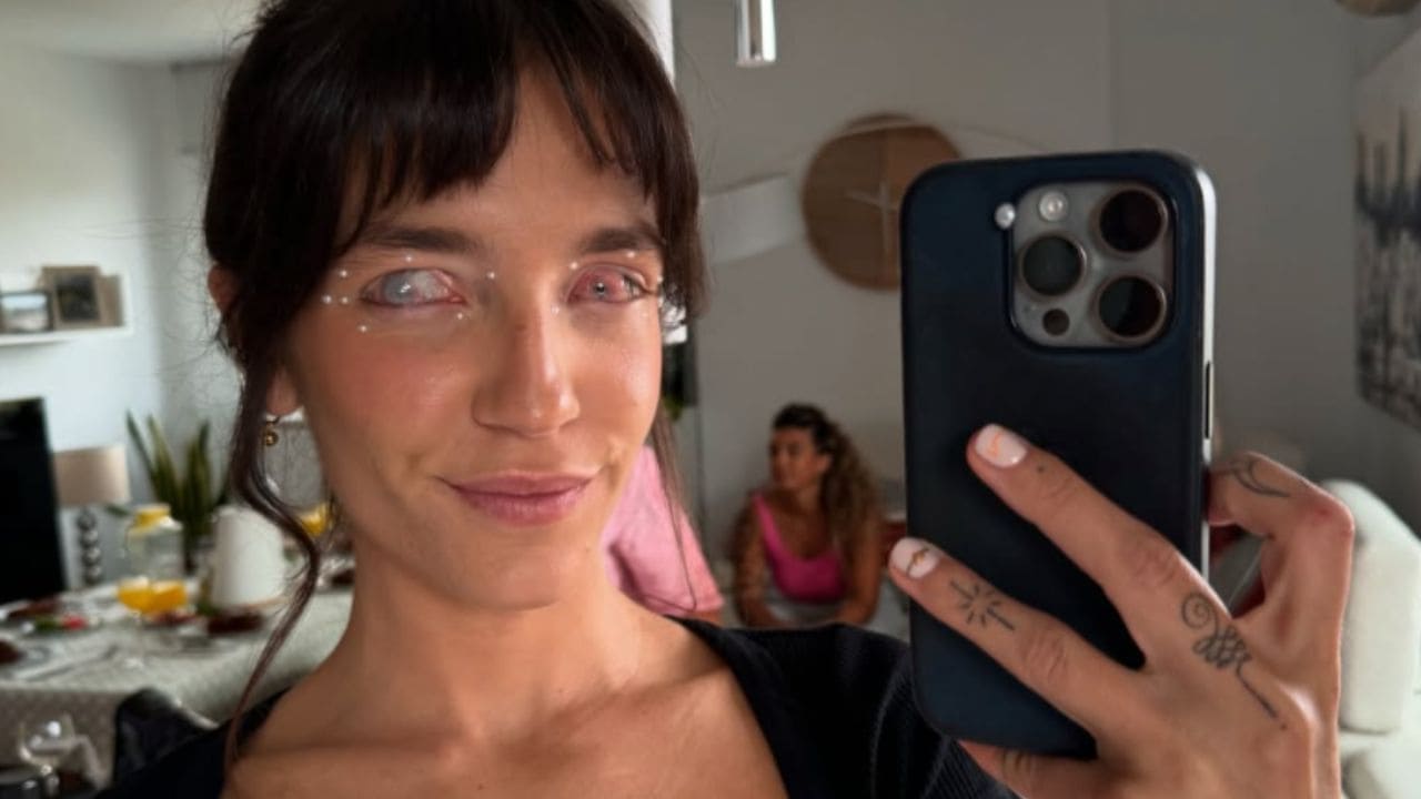 Marta Bustos, influencer con discapacidad visual