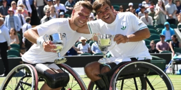 Martín de la Puente y Spaargaren se proclaman campeón de dobles de tenis en silla de ruedas en Wimbledon 2025