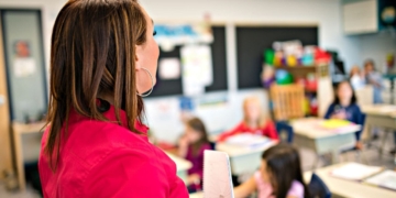 La Audiencia Nacional reconoce una jubilación extraordinaria a una maestra