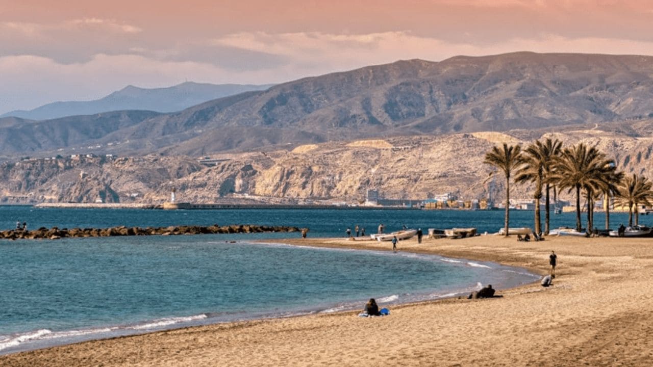Playa del Zapillo en Almería accesibilidad universal