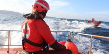 Mujer sin piernas llega a Lanzarote en patera