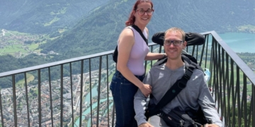 Álex, un 'sillero por el mundo' que ya ha visitado 16 países con distrofia muscular