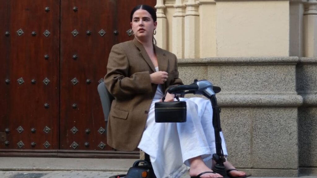 La reflexión de Anabel Domínguez, influencer con discapacidad: «La belleza no entiende de estándares»