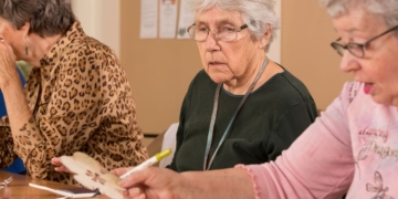 Andalucía anuncia 3.000 nuevas plazas para personas mayores en residencias y centros de día