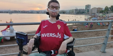 Fran Rabal con su respirador