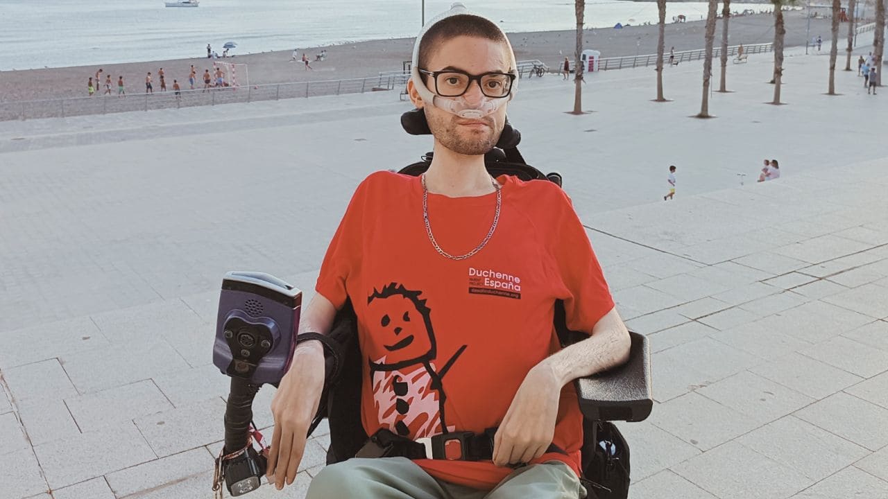 Fran Stark, paciente con Duchenne, estalla contra la Ley ELA