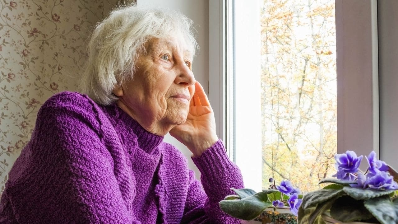 Soledad no deseada en personas mayores