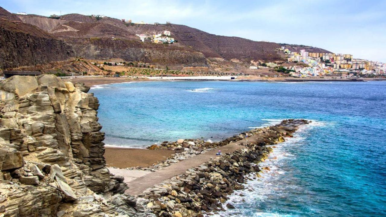 Comienzan las obras de accesibilidad en la Playa de la Laja