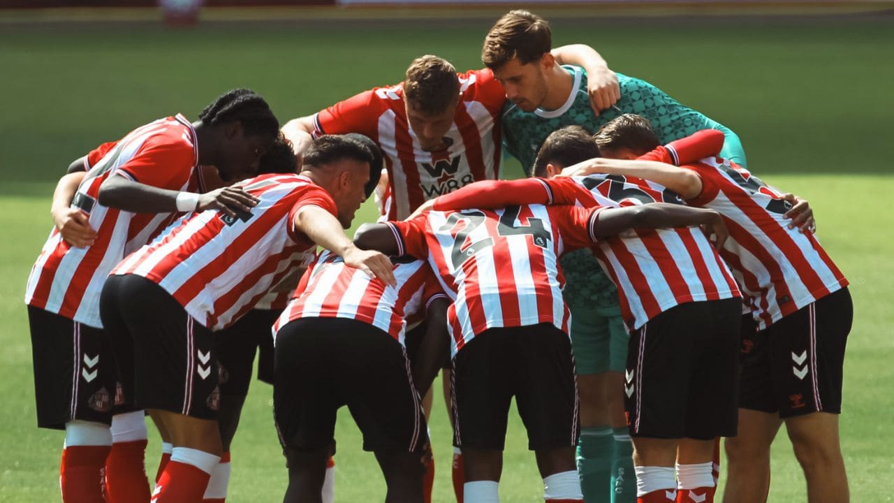Equipo del Sunderland AFC para la temporada 2025-2026