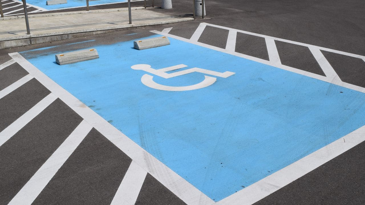 Tarjeta de aparcamiento para menores de 3 años con discapacidad en la Comunitat Valenciana