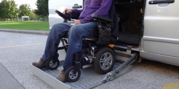 Taxi adaptado para personas con discapacidad