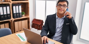 Acuerdo de ILUNION y NADIESOLO para impulsar la inclusión laboral de personas con discapacidad intelectual