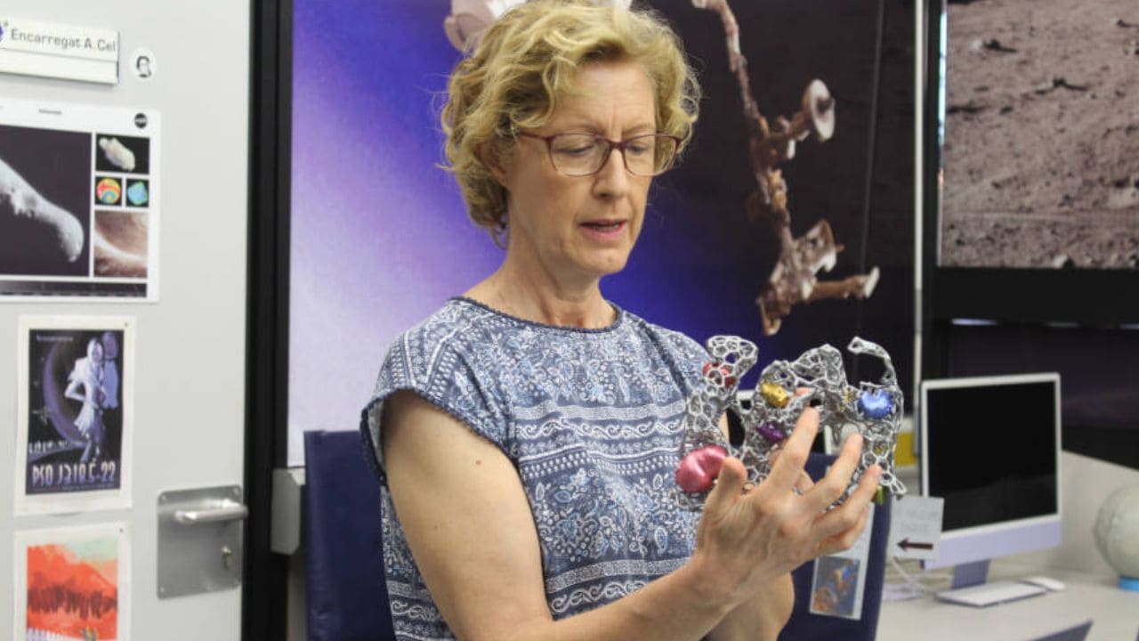 Investigadores de la UV acercan el Universo a personas con discapacidad visual