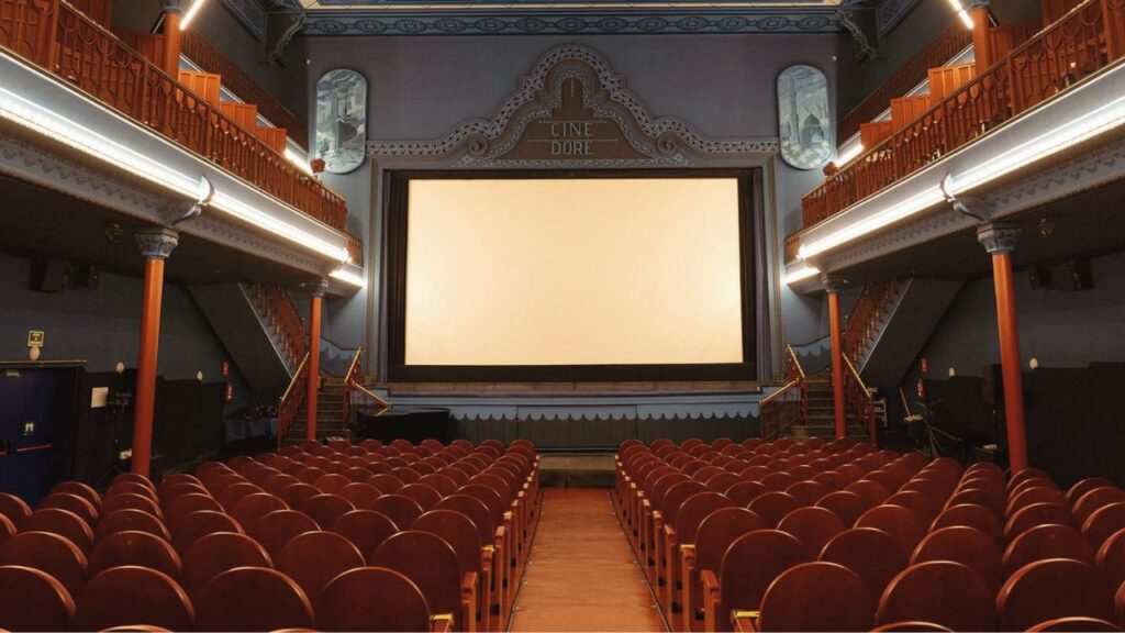 El Cine Doré, en Madrid, será accesible para las personas con discapacidad