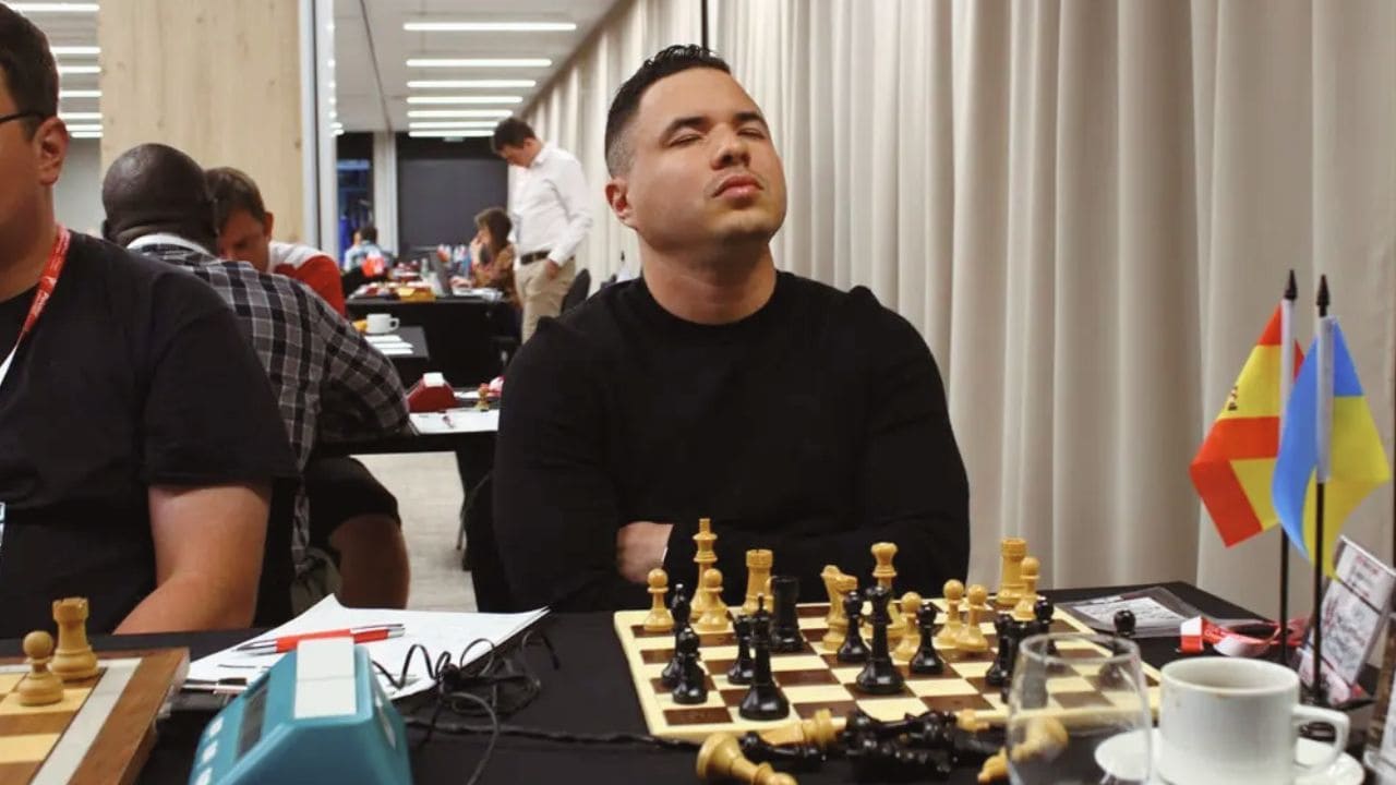 Daniel Pulvett, con apenas un 10% de visión, se proclama campeón del mundo de ajedrez