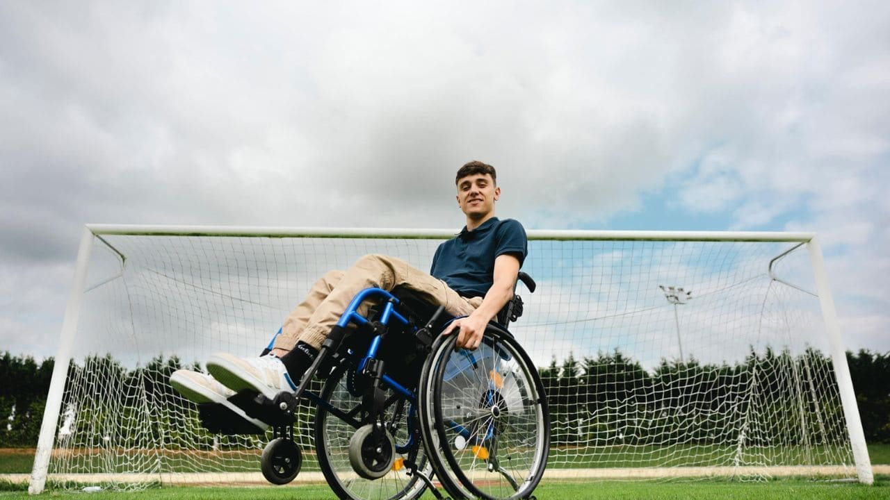 El rival más duro de Ale Manrique: cómo pasar de la portería de fútbol a la lesión medular