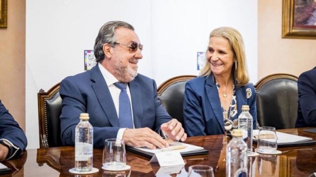 La Infanta Elena, nombrada presidenta de honor de la Fundación ONCE Baja Visión