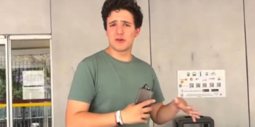 Alberto Polo, joven con discapacidad, denuncia una situación de discriminación en una discoteca de Sevilla