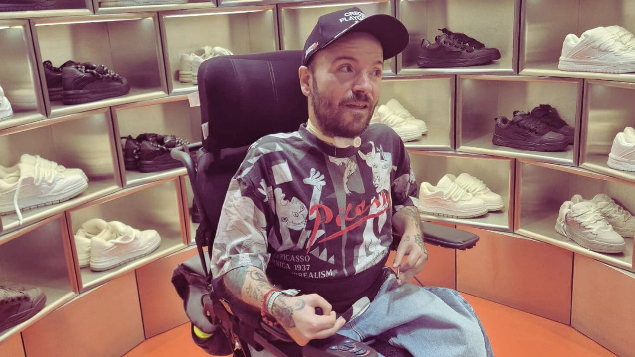 Álvaro, joven con Distrofia Muscular de Duchenne