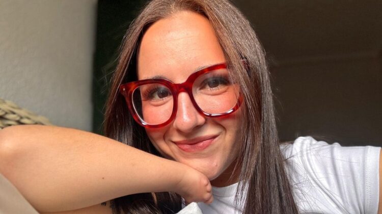 Con una sola mano y una sonrisa imborrable: el camino de Regina Martínez hacia la inclusión