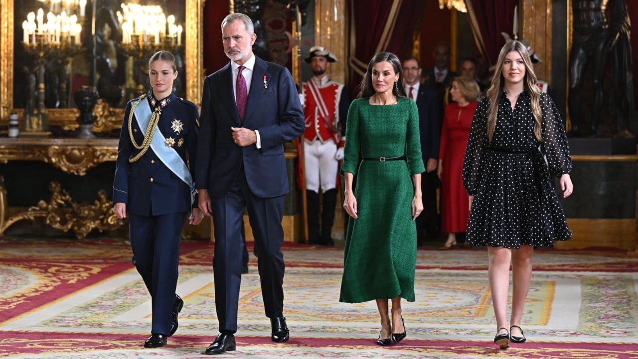El saludo en lengua de signos de la Reina Letizia en el Día de la Hispanidad: "Orgullo de comunidad"