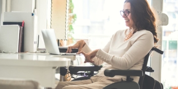 Es posible trabajar cobrando una pensión no contributiva de incapacidad