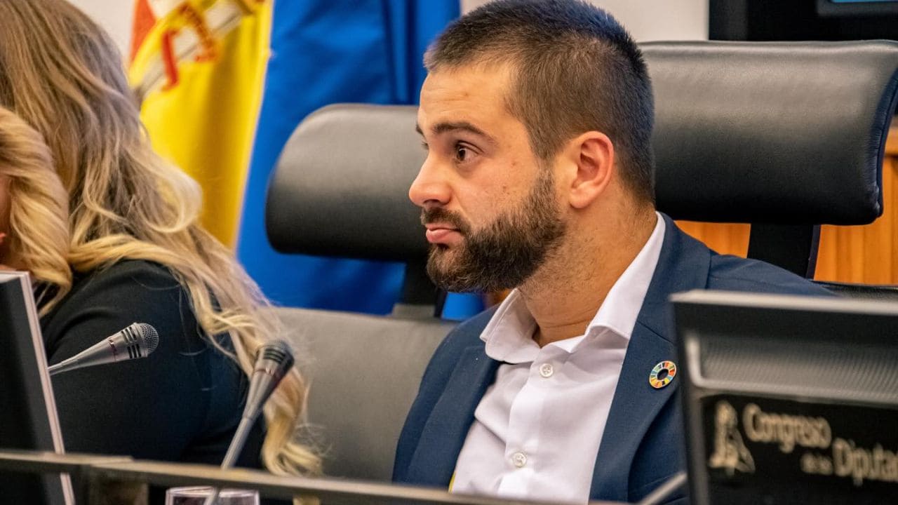 Inazio Nieva, joven con parálisis cerebral y divulgador de la discapacidad: «La educación tiene que ser algo transversal»